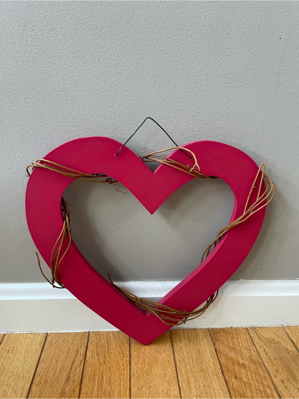 Heart Wall/Door Hanging with Vine Detail